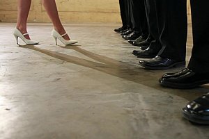 zzjzzjzzj亚洲丰满妇女