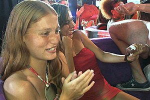 妓女勾老头一区二区视频